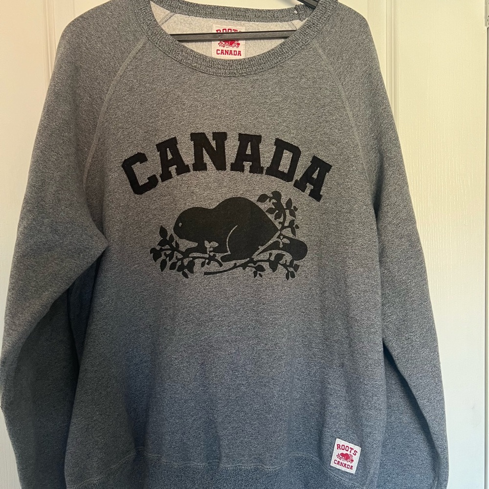 Roots Made in Canada Gray Crewneck
